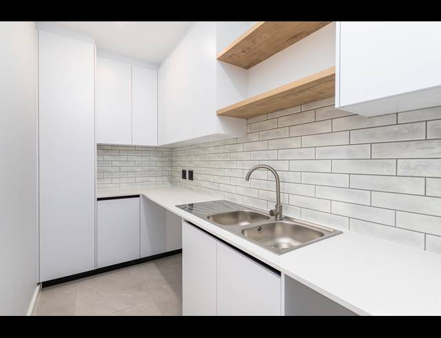 4 BEDROOM FREEHOLD FOR SALE IN SANDOWN
